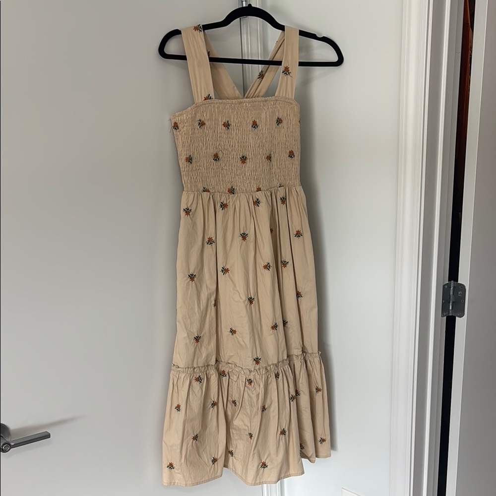 Floral Embroidered Beige Dress
